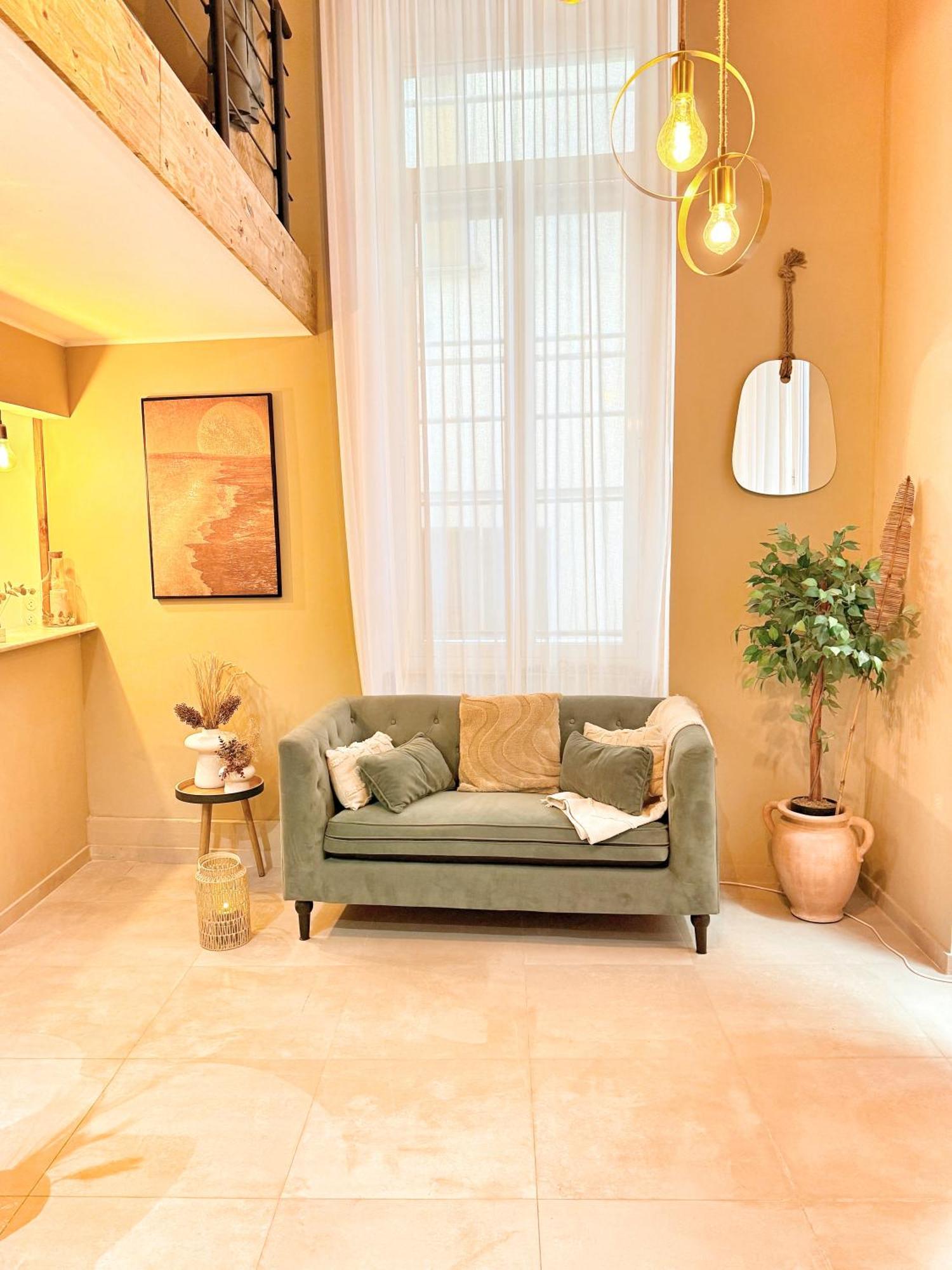 Spacious Loft, Duplex, Old Town, 3 Bedrooms - Easy Check-In Nice Luaran gambar